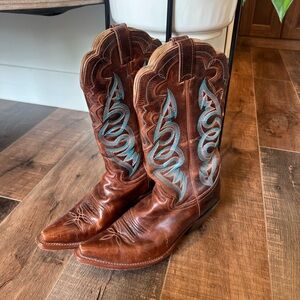 Justin Cowboy Boots 8.5